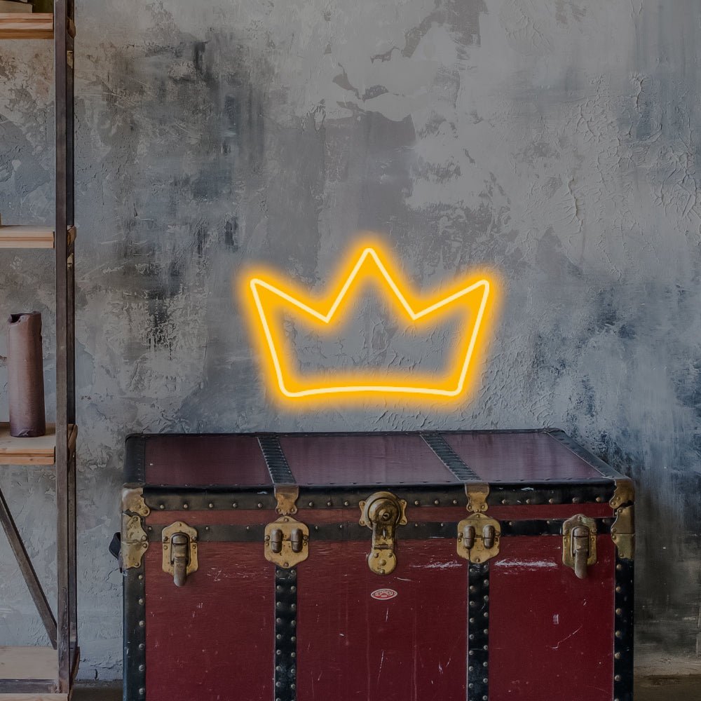 Placa de néon de mesa LED Crown - Planet Neon feita em Londres Placas de néon - Planet Neon